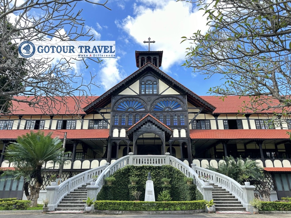 Tour Kon Tum - Thăm chủng viện Thừa Sai Kon Tum